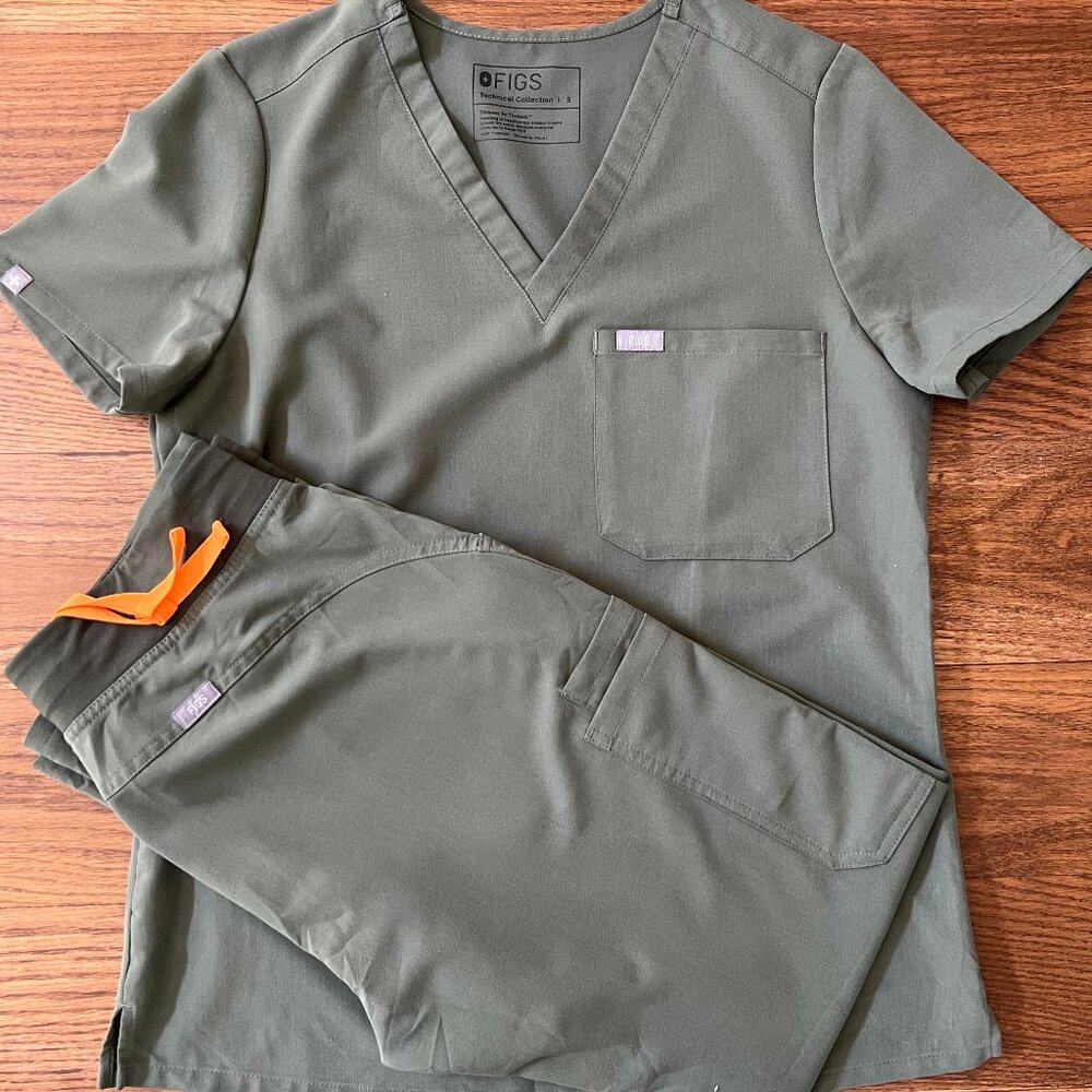 Figs Moss Green Women's Set